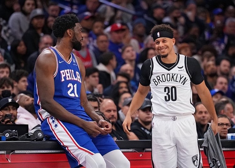 不拖泥带水 不拖泥带水