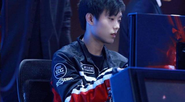 他始终强调 他始终强调